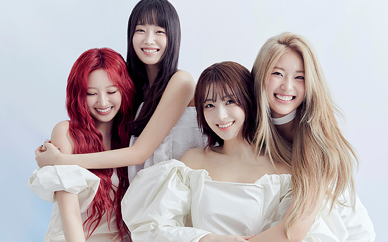 Deeper Promotional Photoshoot. Left to right: Hwiseo, Seoi, Riina, Yel